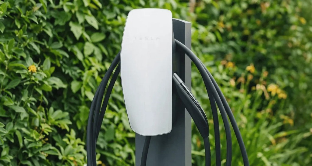 Tesla Wall Connector EV charger, view 3